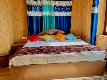 Srinagar Resort-Room-1