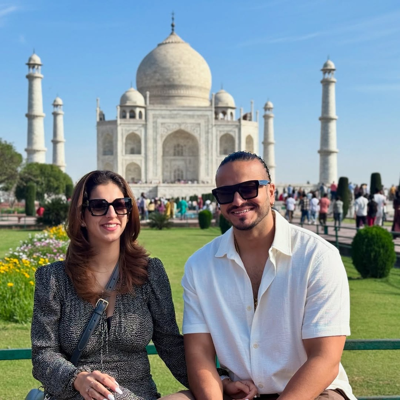 Couple at Taj Mahal