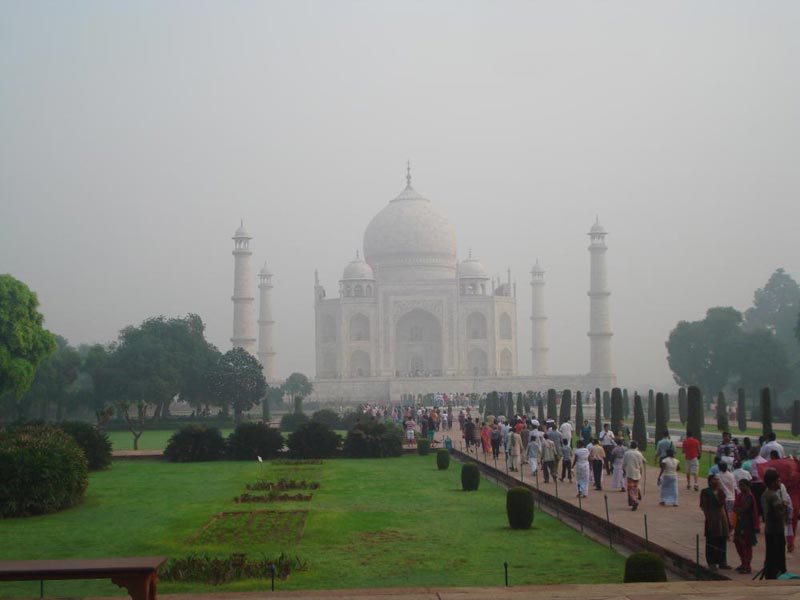 2 Days Taj Mahal Trip from Mumbai Package