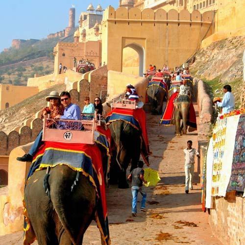 Rajasthan Tour Package with Temples of Varanasi and Khajuraho