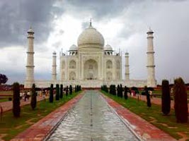 Taj Mahal Tour With Khajuraho Tour