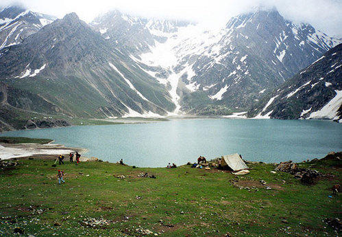 Kashmir Spacial Tour Hotel Only 6 Nights 7 Days