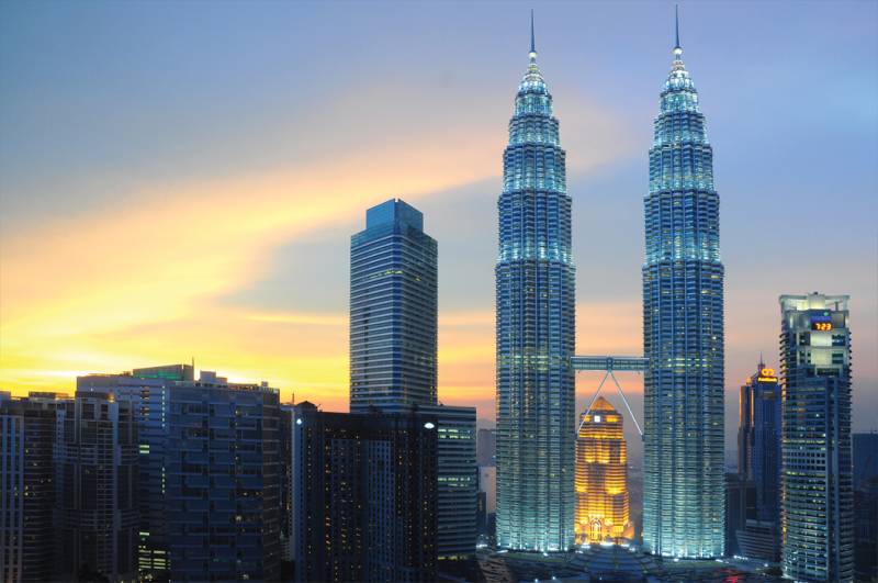 Premium Singapore Malaysia with Cruise 2024