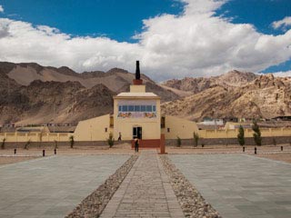 Amazing Ladakh from Delhi Tour