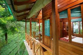 MUNNAR HONEYMOON PACKAGES