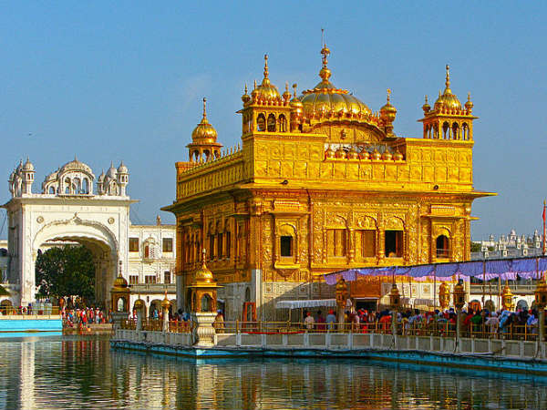 Srinagar - Vaishnodevi - Amritsar 6Night - 7Days