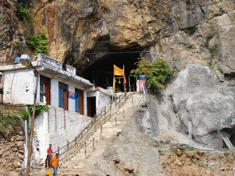 9D Vaishno Devi - Shiv Khori - Kashmir Tour Package