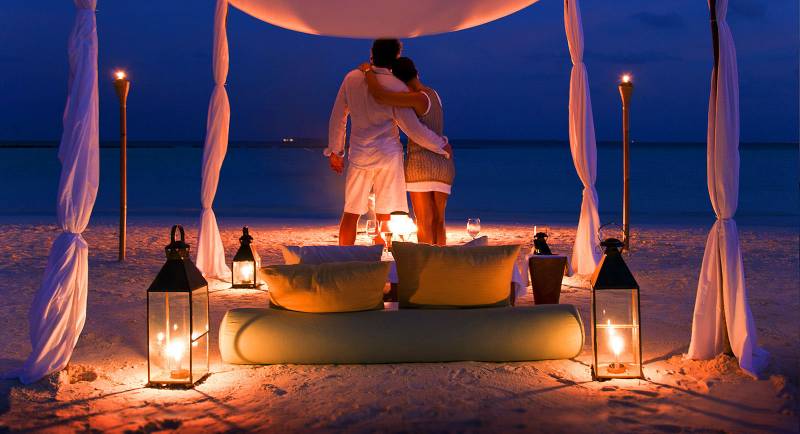 4 Nights - 5 Days Dubai Honeymoon Package