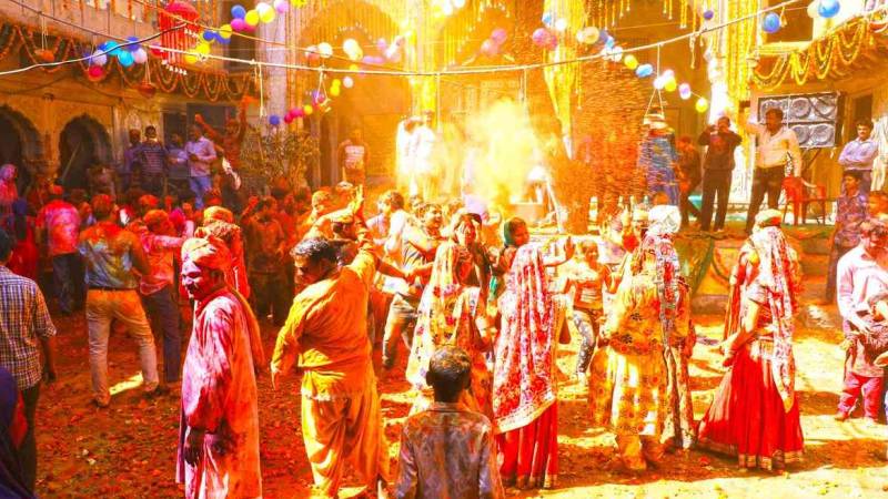 5 Nights - 6 Days Holi Festival Tour Package