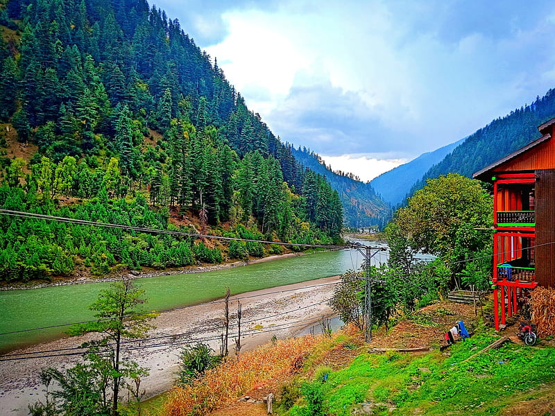 4 Nights - 5 Days Kashmir Tour Package