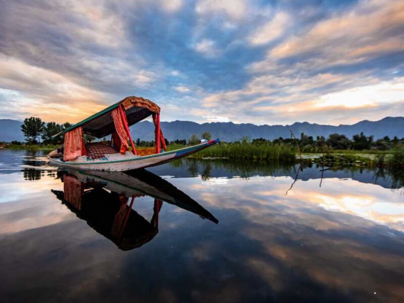 Kashmir Tour Package 5N - 6D