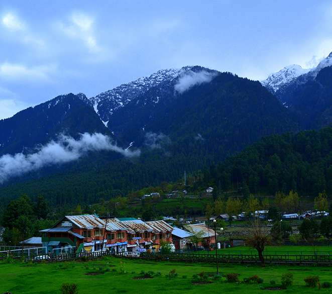 Kashmir Tour Package 6 Nights 7 Days
