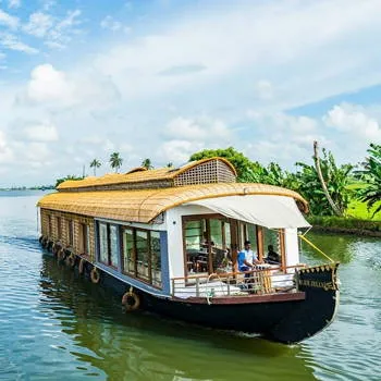 Kerala Highlights: Best Kerala Holiday Package