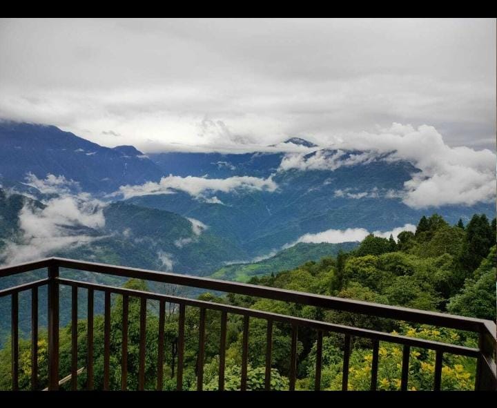 5 Night - 6 Days Bhutan Tour Package