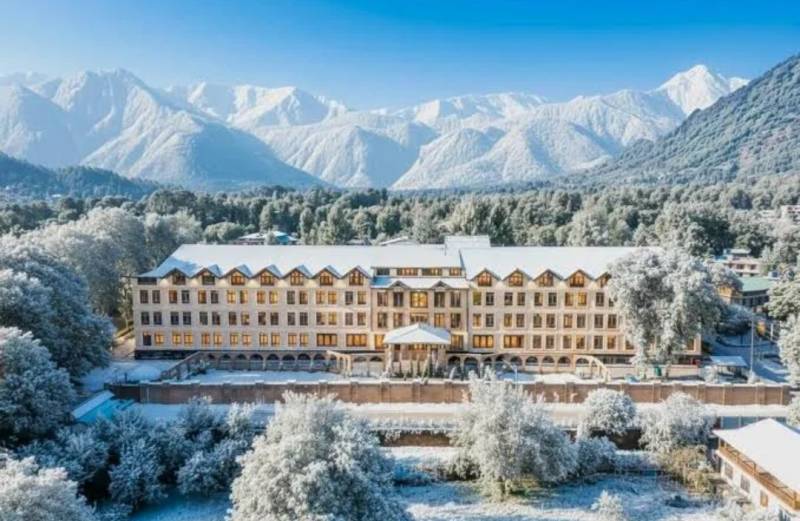 9 Night and 10 Days Kashmir Tour Package