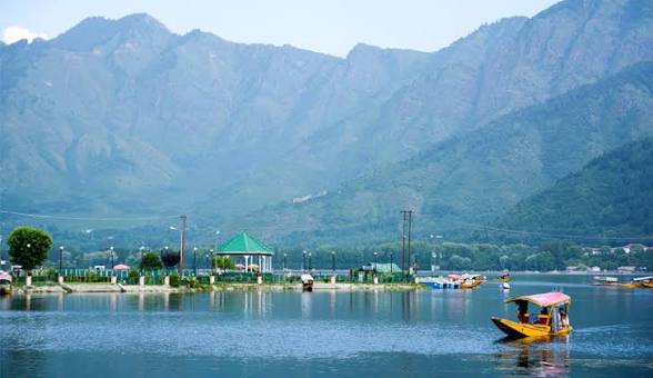 Kashmir Delight Tour Package 4 Days - 3 Nights