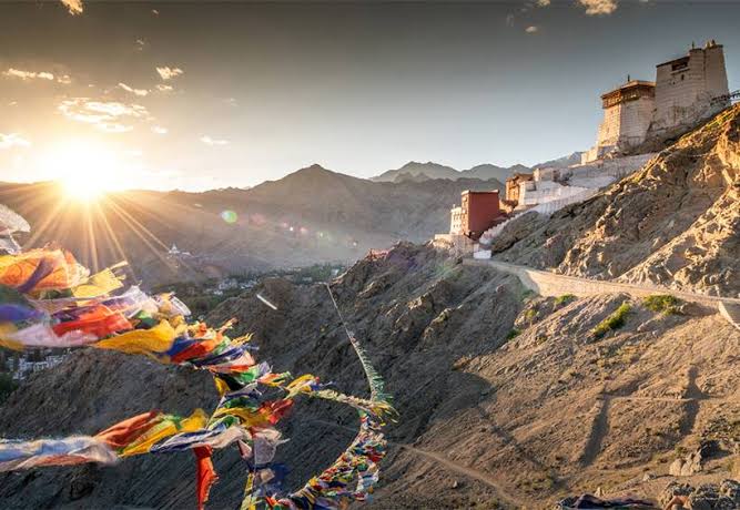 6 Night - 7 Days Ladakh In My Feels Tour