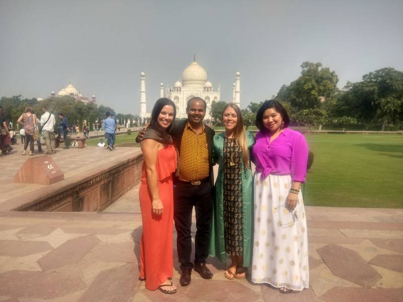A Wonder Day in Agra Tour