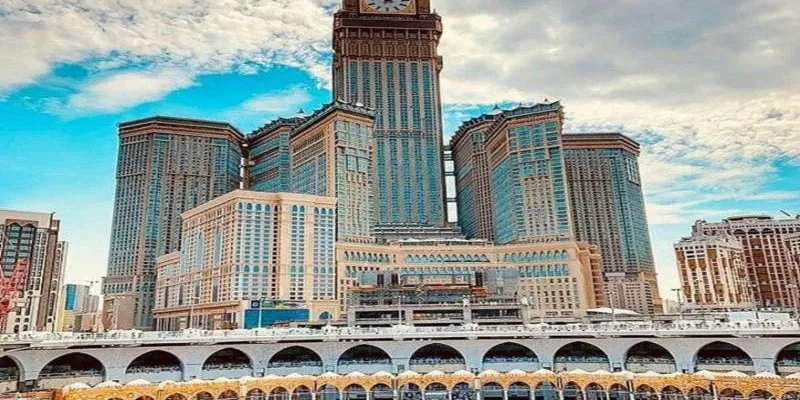14 Nights 15 Days Makkah Madinah Package