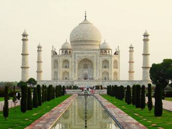 Day Trip to Taj Mahal and Agra from Delhi By Car Tour