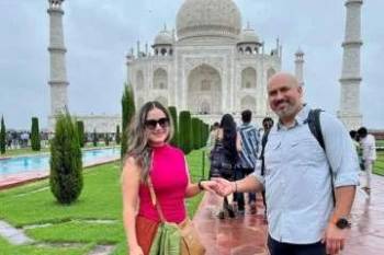 Tour Of Taj Mahal With Fatehpur Sikri By Car