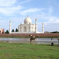 Taj Mahal (Golden Triangle) & Khajuraho (Temples) With Varanasi (Ganges) Tour