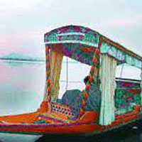 Kashmir Houseboat Tour
