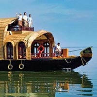 Honeymoon in Kerala Tour