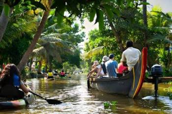 Kerala Cochin- Munnar- Thekkady-a Llepy- Trivandrum Tour