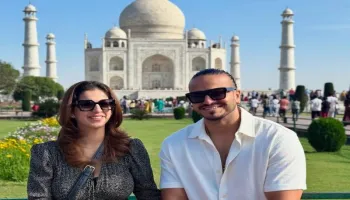 One Day Taj Mahal Trip