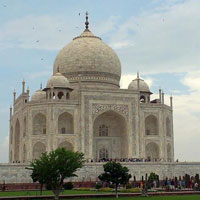 A Full Day Tour To City Of Taj Mahal Agra And Mathura (Fateh)
