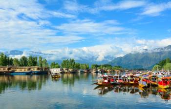 8N/9D Amritsar Katra Srinagar Jammu Tour Package