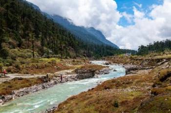 Mesmerising Himalayas 6 Night - 7 Days Tour
