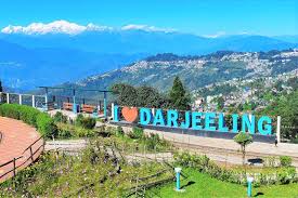 Darjeeling East Himalayan Glimpse