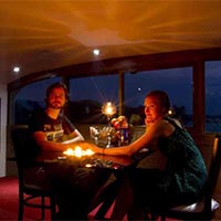 Honeymoon Houseboat Package