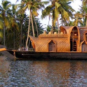 Kerala Coconut Holidays Tour