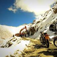 Discover Ladakh by Bike Tour