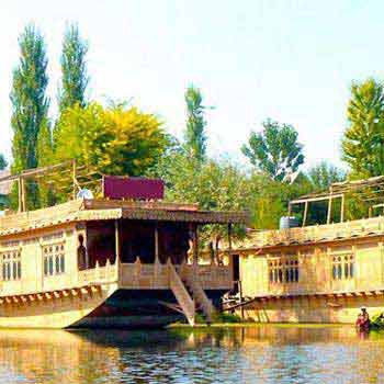 Kashmir Deluxe Houseboat Hotel Package