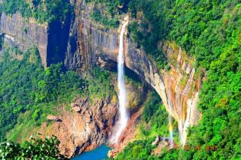 1 NIGHT 2 DAYS CHERRAPUNJEE & KRANG SHURI TOUR