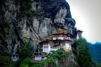 5 Nigts 6 Days Bhutan Tour