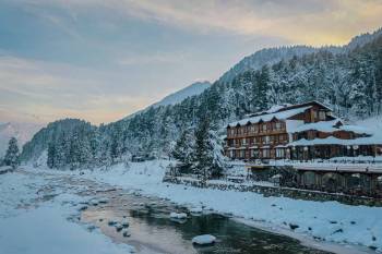 Kashmir Bliss  – 5 Nights / 6 Days