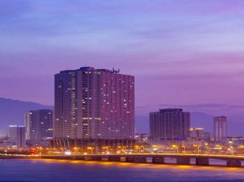 Premium Vietnam Tour Package