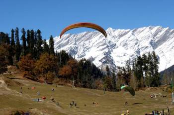 Delhi to Kullu Manali Volvo Holiday Tour Package
