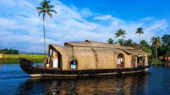 Houseboat Experience In Kochi
