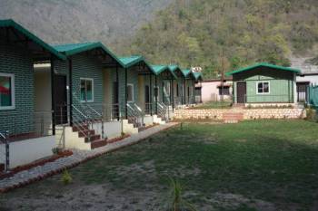 Mountain Cottage (1 Night Stay with Rafting 16 Kms) Trip