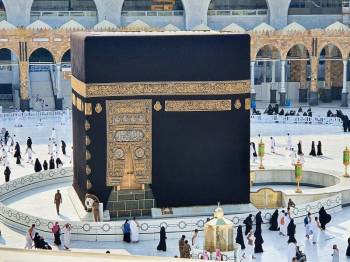 18 Days Shaban Umrah Shabbe Ki Barat in Makkah Deluxe Package