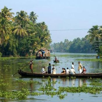 Cochin Munnar Romantic Tour Package
