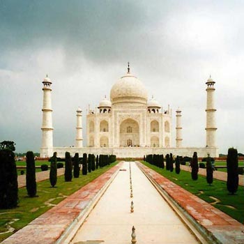 Classic Taj Mahal Tour