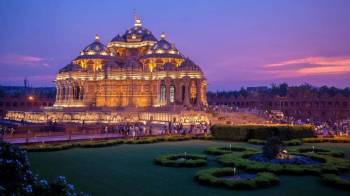 Akshardham Temple & Spiritual Half Day Tour – Delhi