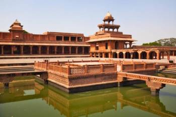 Luxury Golden Triangle Tour – Delhi, Agra & Jaipur (6 Days / 5 Nights)